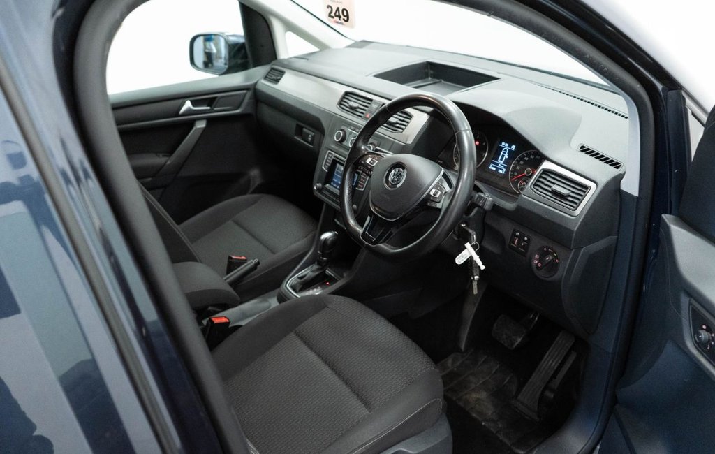 Used Volkswagen Caddy Maxi Life 2018 for sale - 76406189: Photo 21