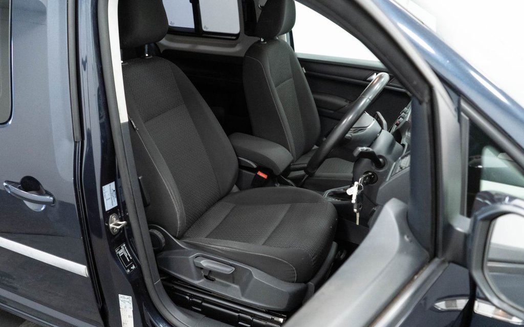 Used Volkswagen Caddy Maxi Life 2018 for sale - 76406189: Photo 22