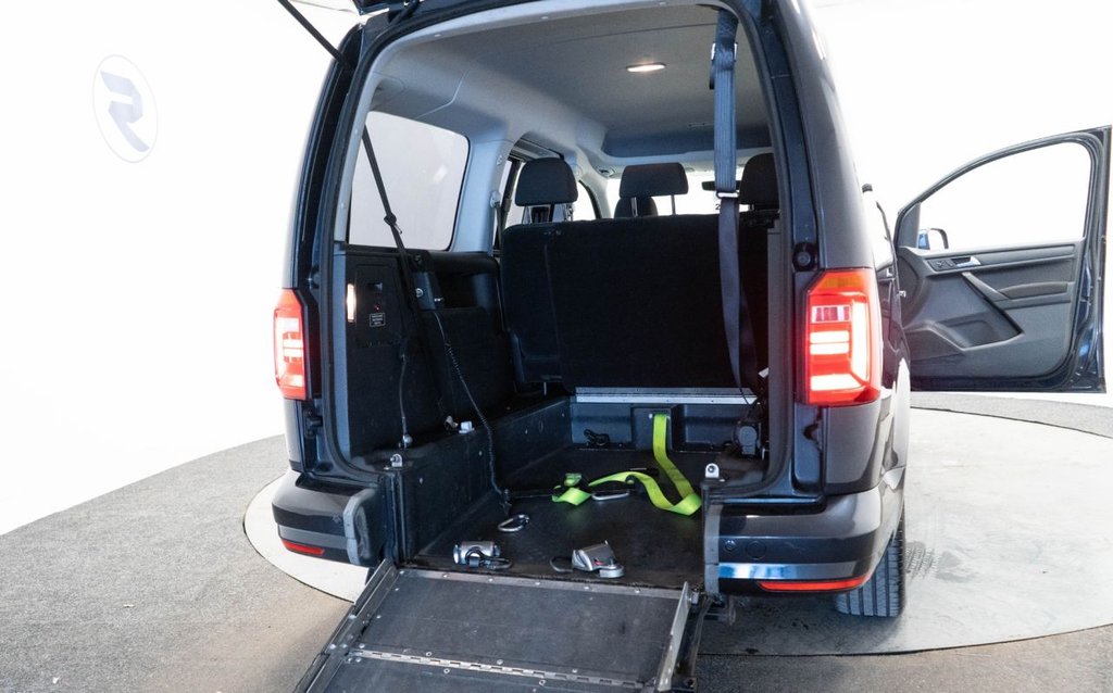 Used Volkswagen Caddy Maxi Life 2018 for sale - 76406189: Photo 34