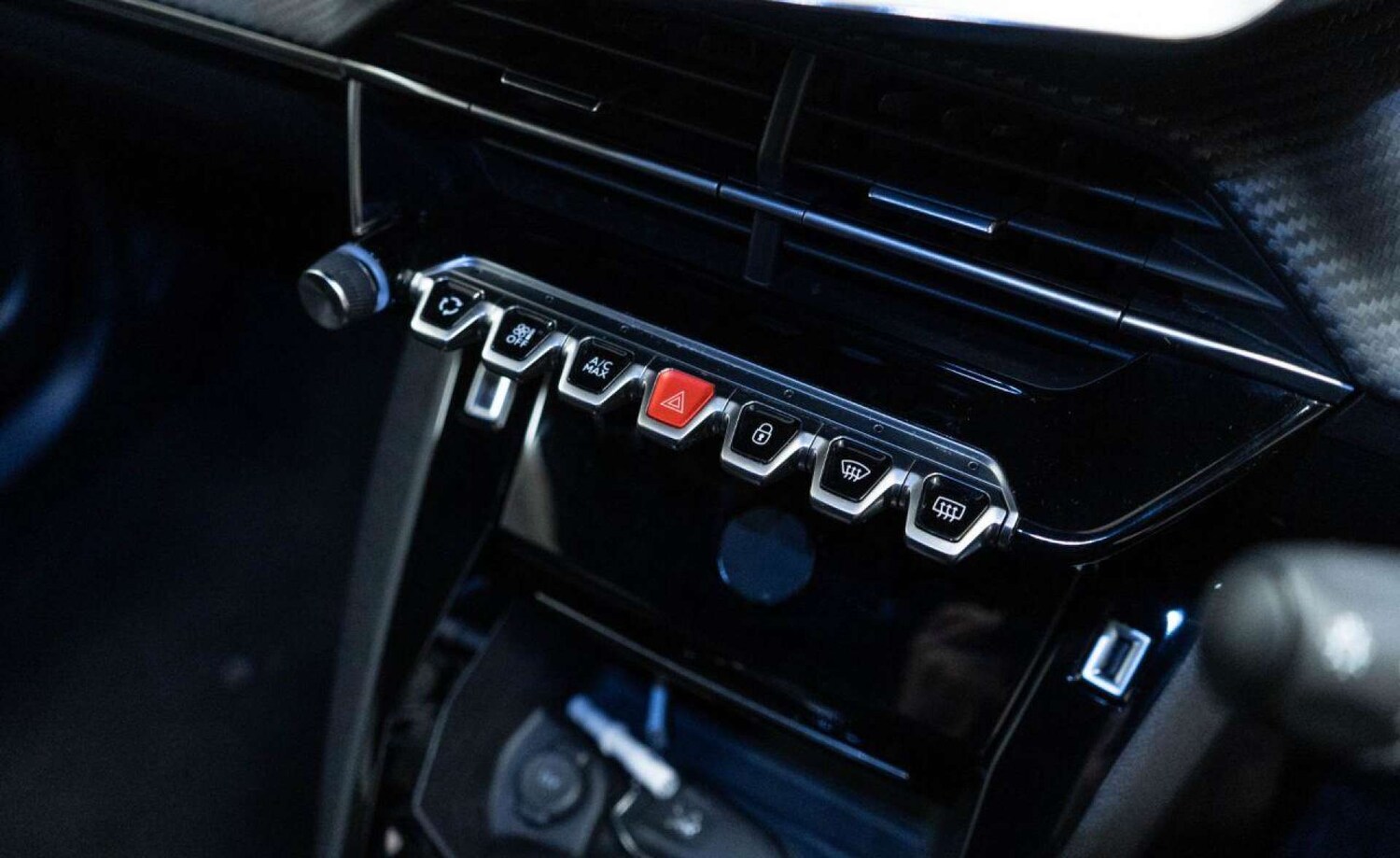 Used Peugeot 2008 2023 for sale - 77930633: Photo 28