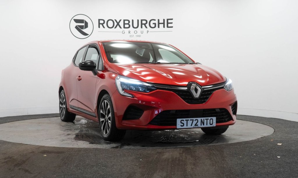 Used Renault Clio 2022 for sale - 76867356: Photo 1