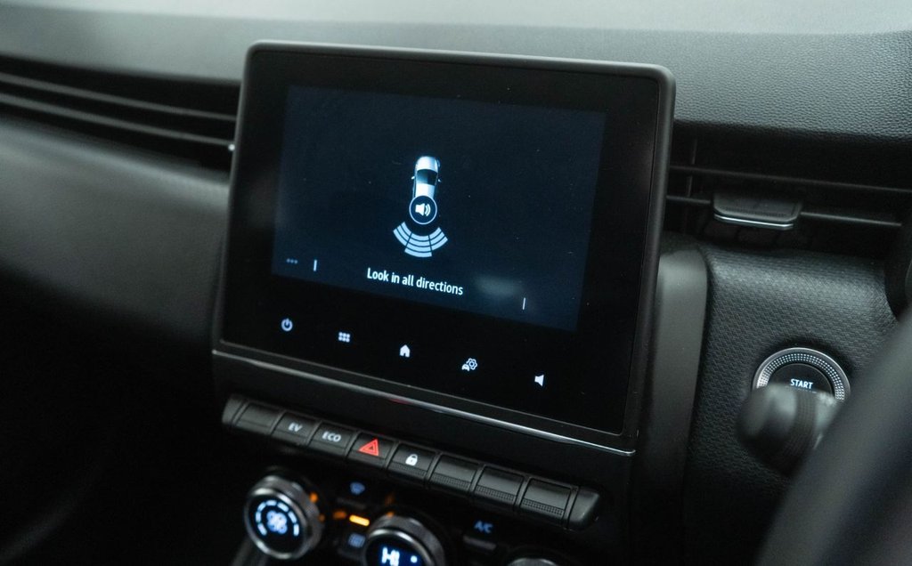 Used Renault Clio 2022 for sale - 76867356: Photo 28