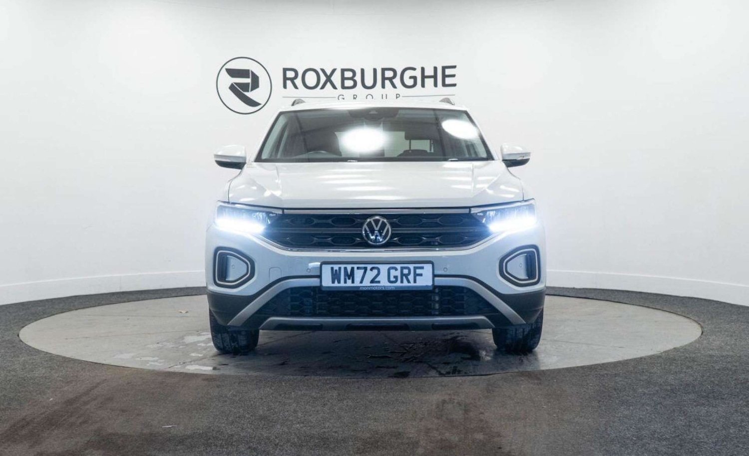 Used Volkswagen T-Roc 2023 for sale - 77930726: Photo 2
