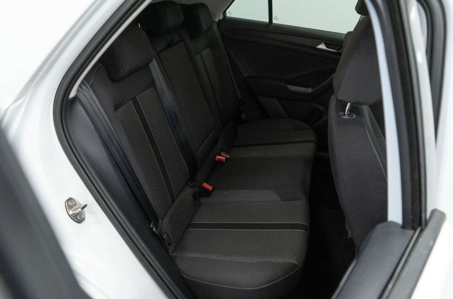 Used Volkswagen T-Roc 2023 for sale - 77930726: Photo 34