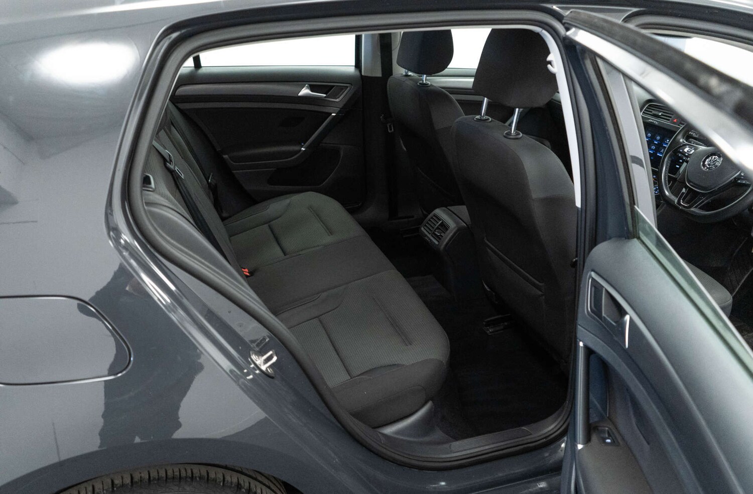 Used Volkswagen Golf 2018 for sale - 78003803: Photo 35