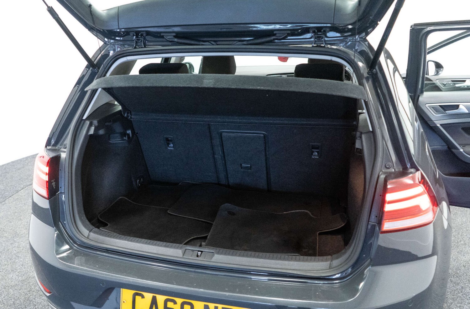 Used Volkswagen Golf 2018 for sale - 78003803: Photo 37