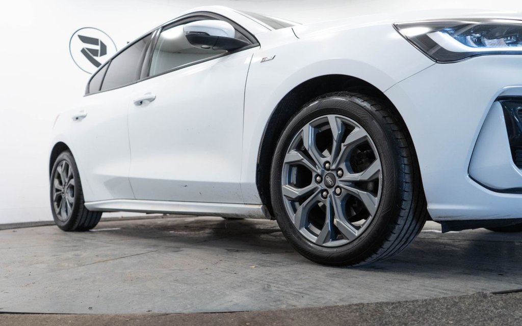 Used Ford Focus 2023 for sale - 76923136: Photo 11