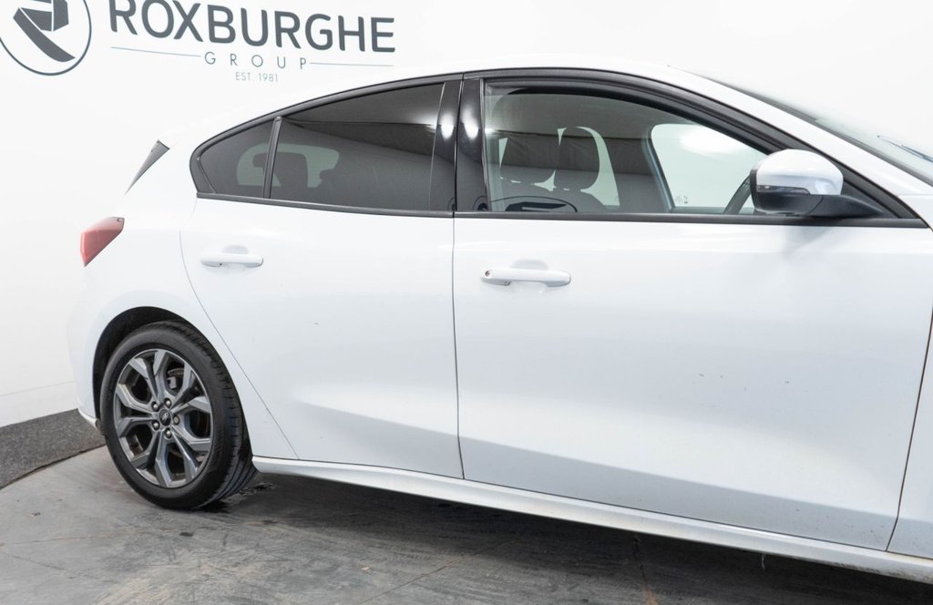 Used Ford Focus 2023 for sale - 76923136: Photo 13