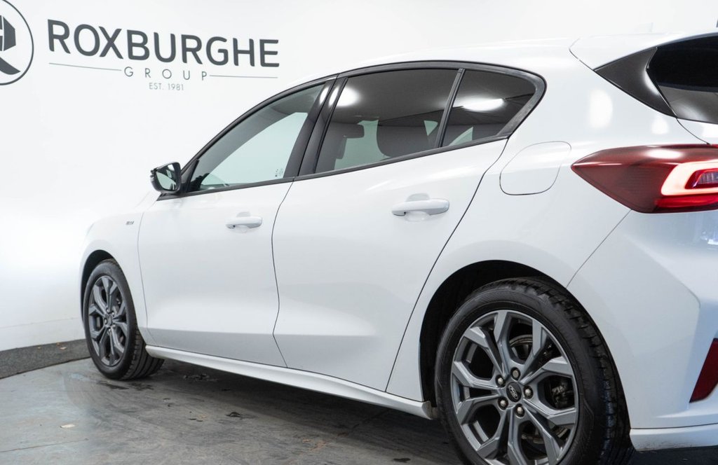 Used Ford Focus 2023 for sale - 76923136: Photo 17