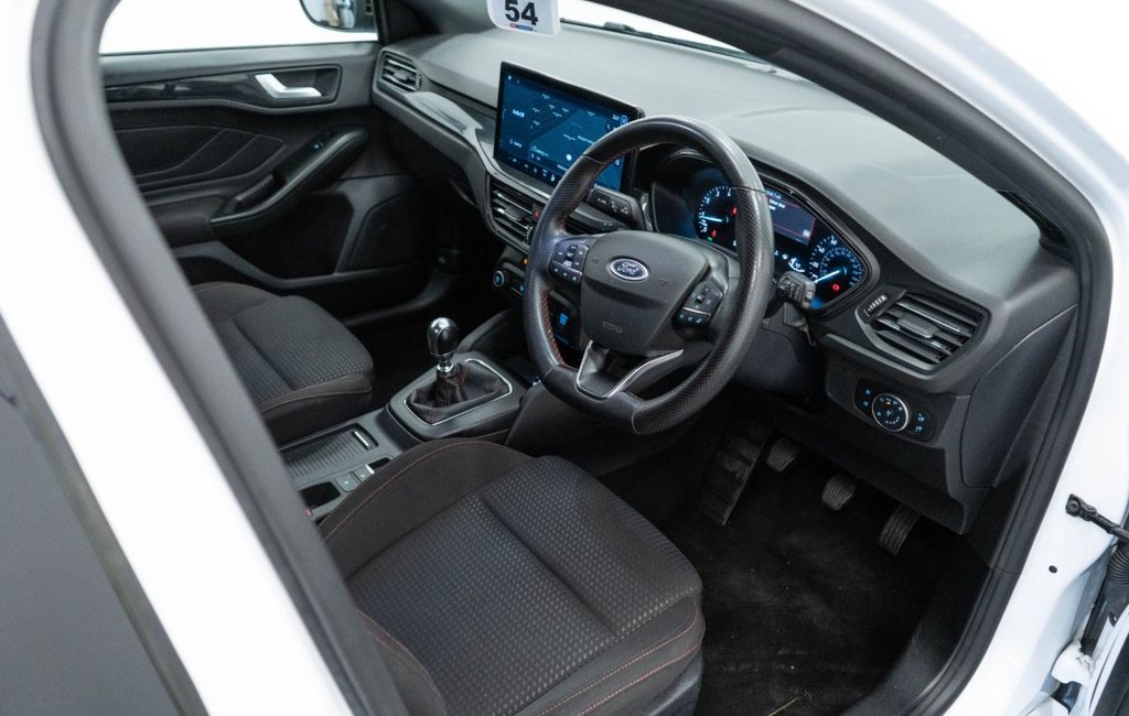 Used Ford Focus 2023 for sale - 76923136: Photo 19