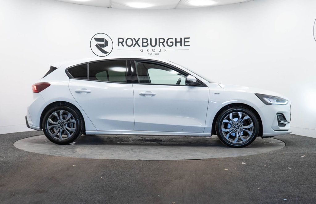 Used Ford Focus 2023 for sale - 76923136: Photo 9