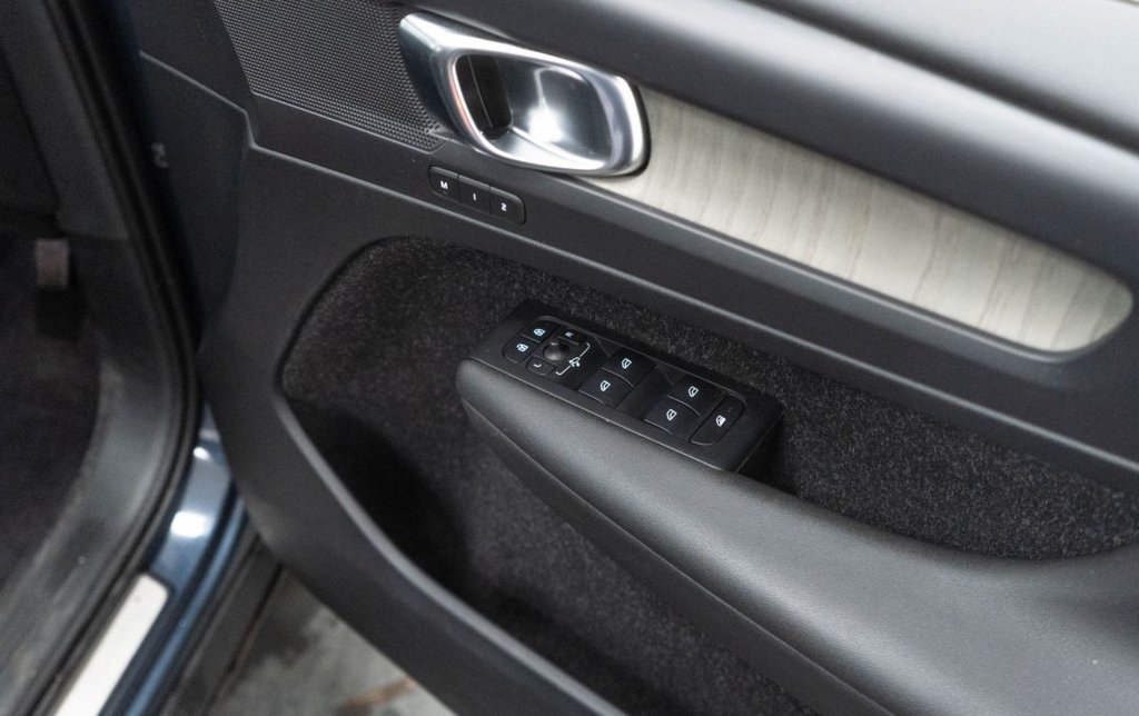 Used Volvo XC40 2019 for sale - 76547102: Photo 23