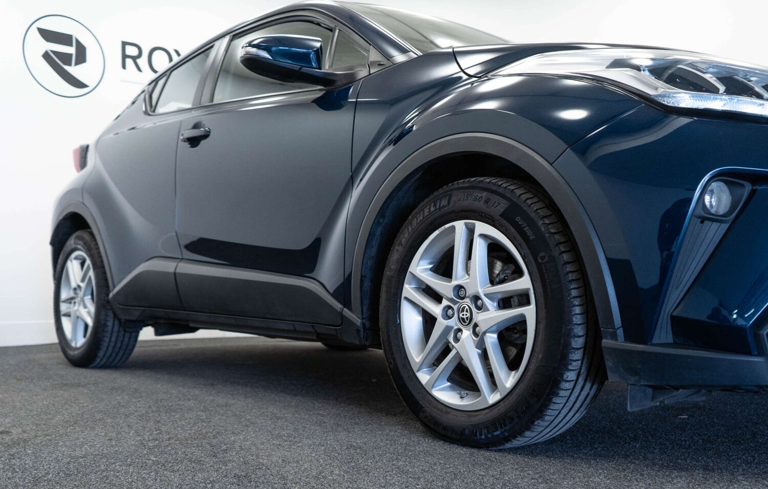 Used Toyota C-HR 2023 for sale - 78098884: Photo 11