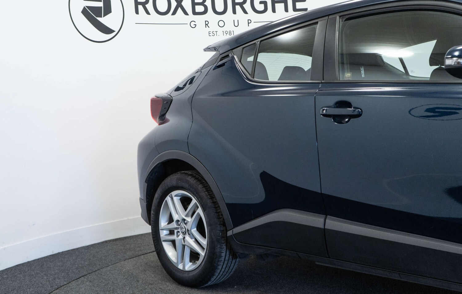 Used Toyota C-HR 2023 for sale - 78098884: Photo 15