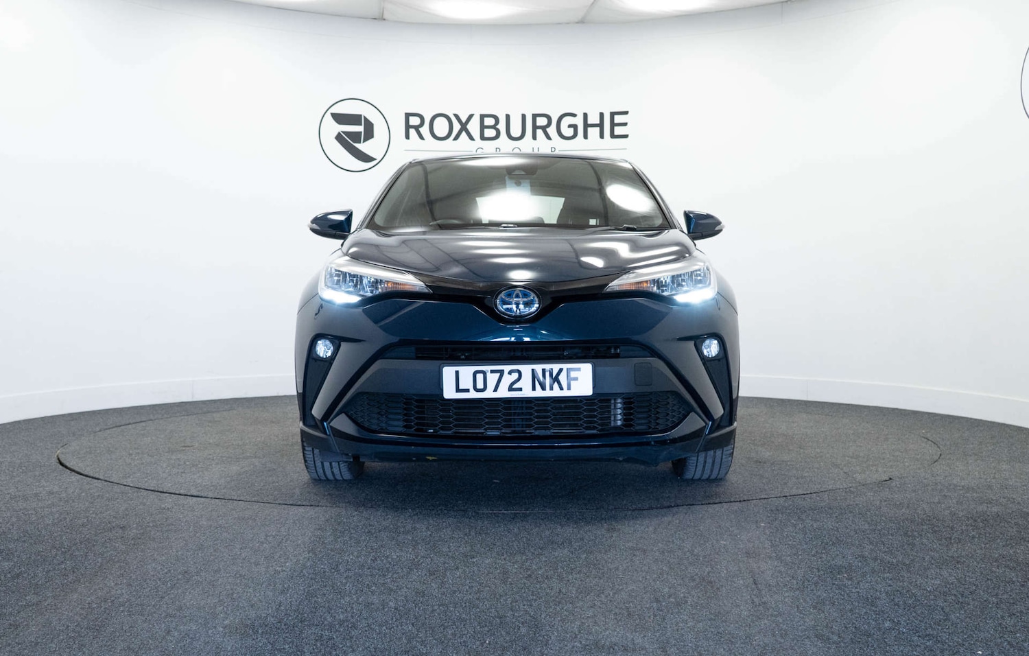 Used Toyota C-HR 2023 for sale - 78098884: Photo 2