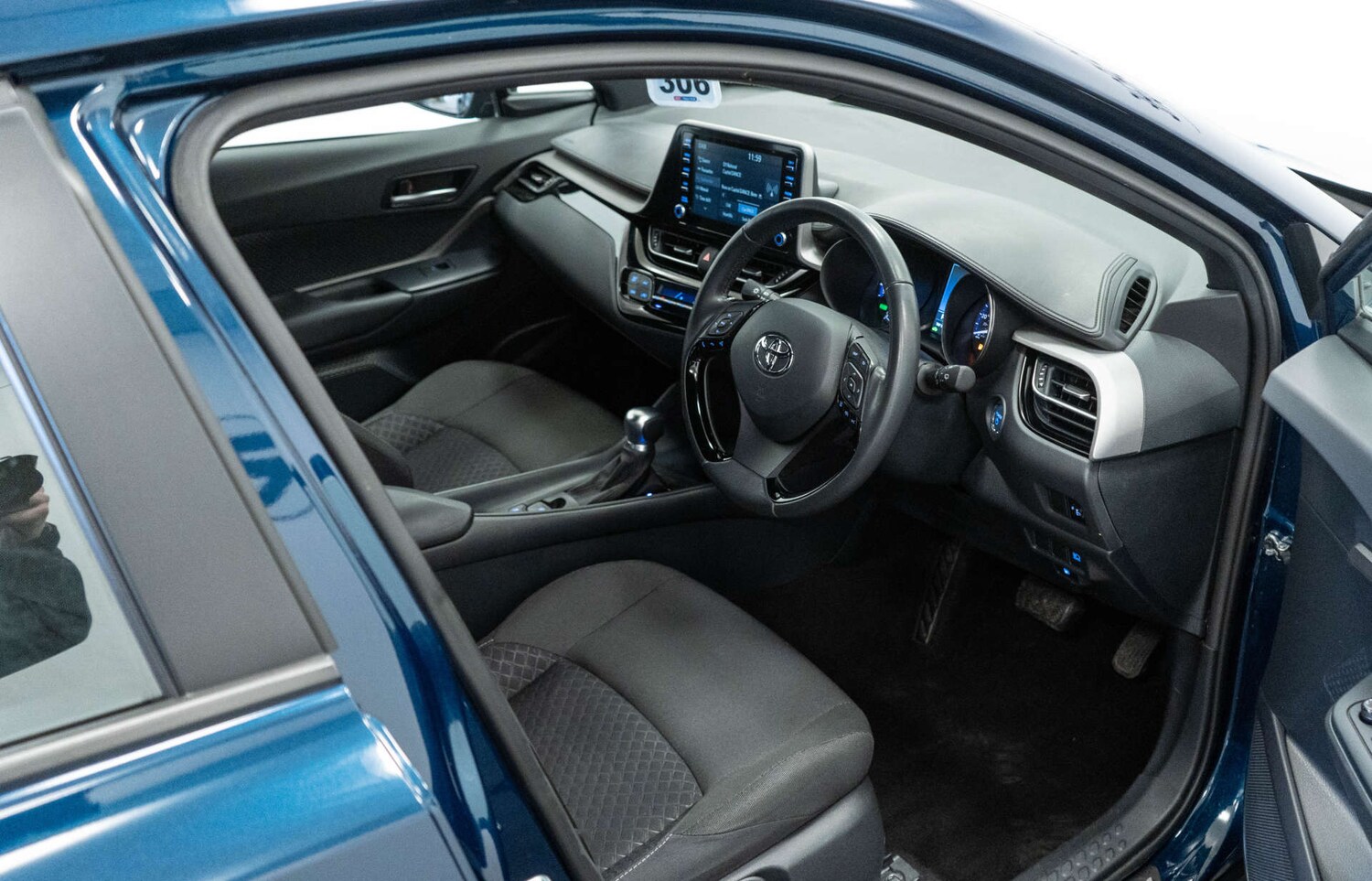 Used Toyota C-HR 2023 for sale - 78098884: Photo 22