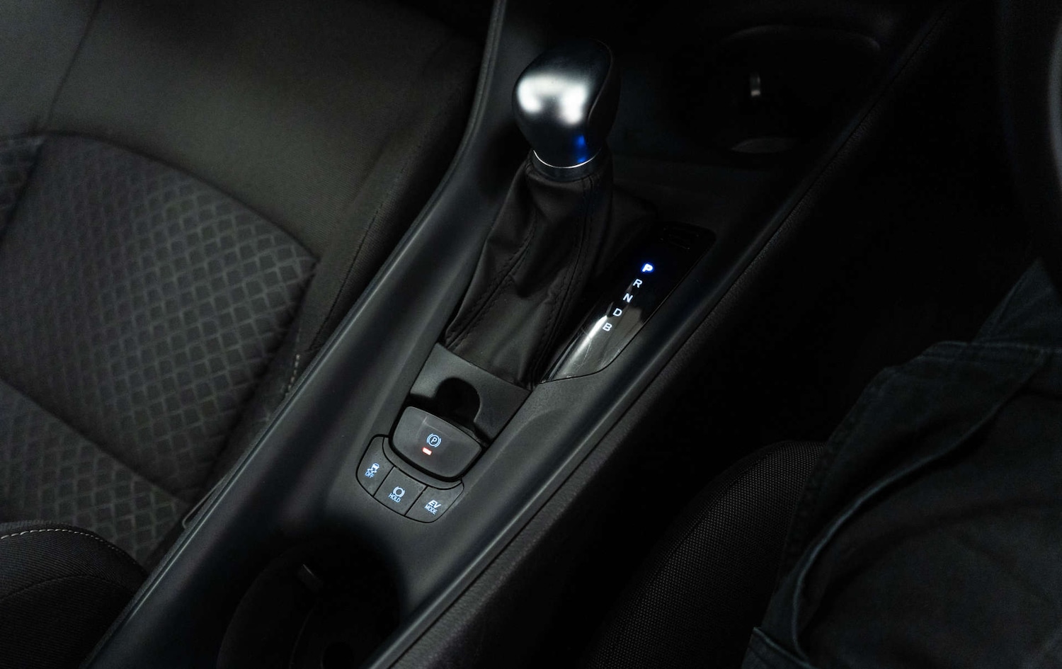 Used Toyota C-HR 2023 for sale - 78098884: Photo 32