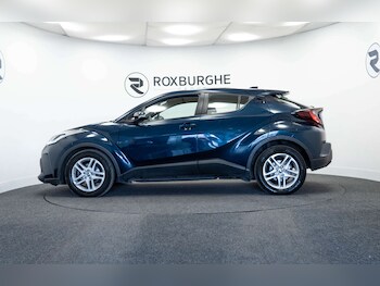 Used Toyota C-HR 2023 for sale - 78098884: Photo