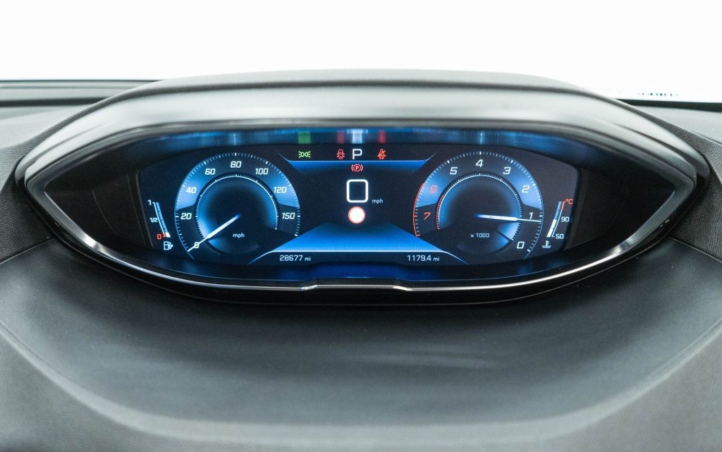 Used Peugeot 5008 2020 for sale - 76334010: Photo 24