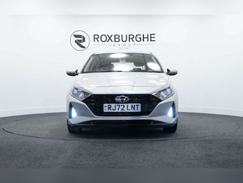Used Hyundai i20 2022 for sale - 77930898: Photo