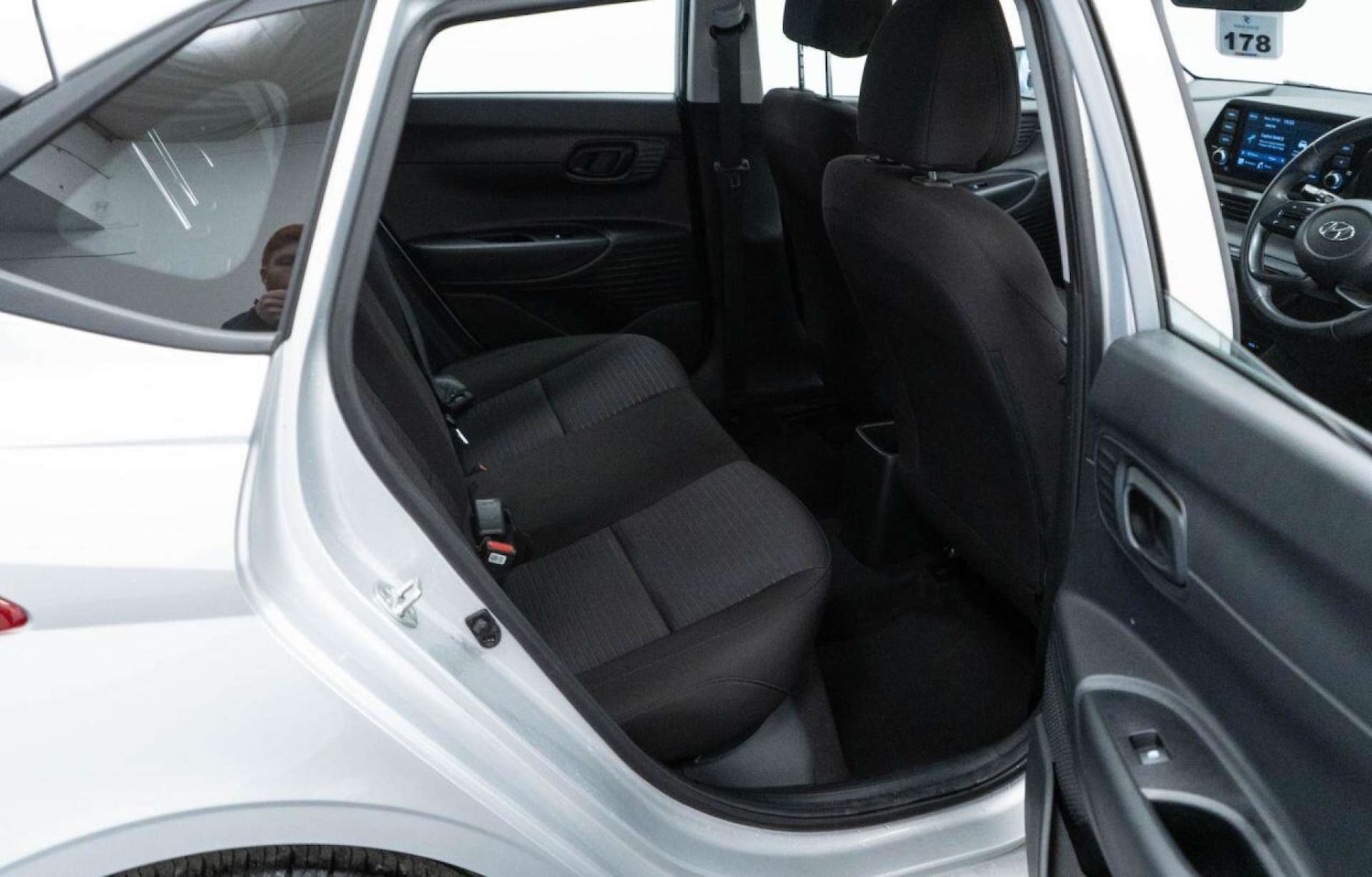 Used Hyundai i20 2022 for sale - 77930898: Photo 32