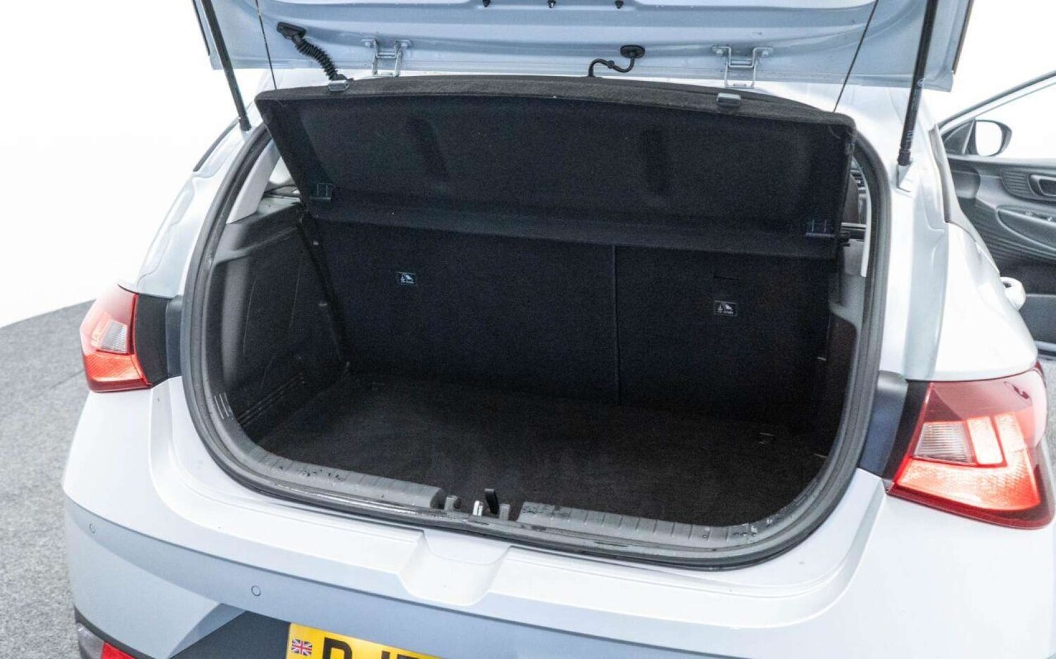 Used Hyundai i20 2022 for sale - 77930898: Photo 34