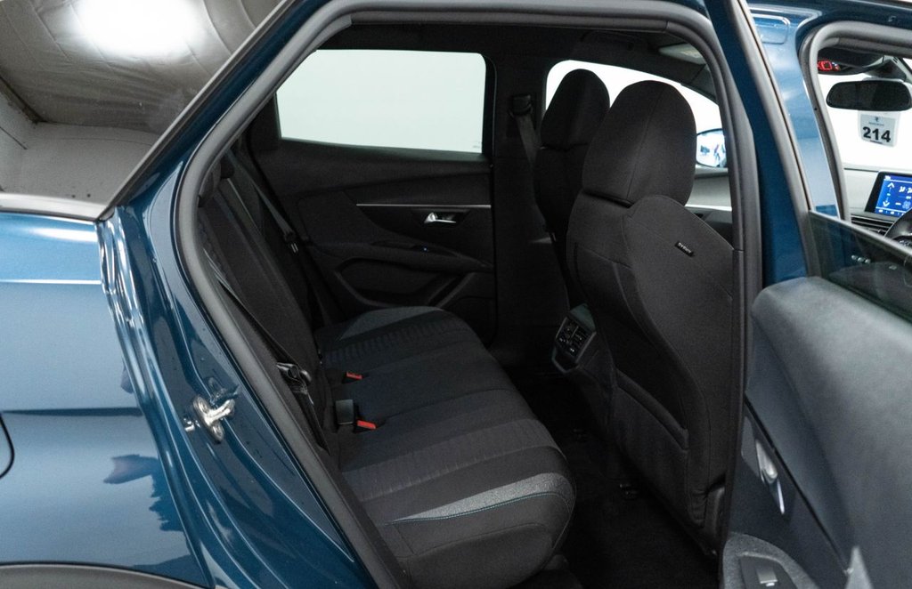 Used Peugeot 3008 2023 for sale - 76582470: Photo 31