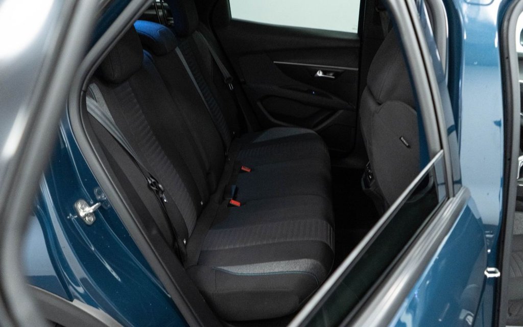 Used Peugeot 3008 2023 for sale - 76582470: Photo 32