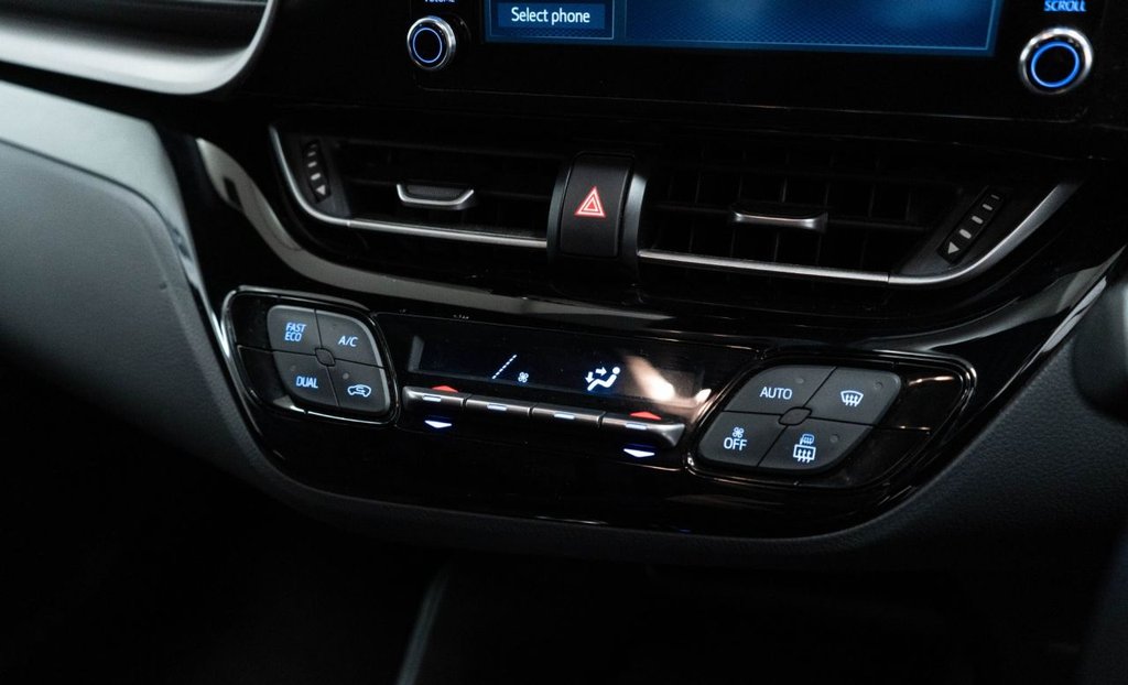 Used Toyota C-HR 2022 for sale - 77520649: Photo 28