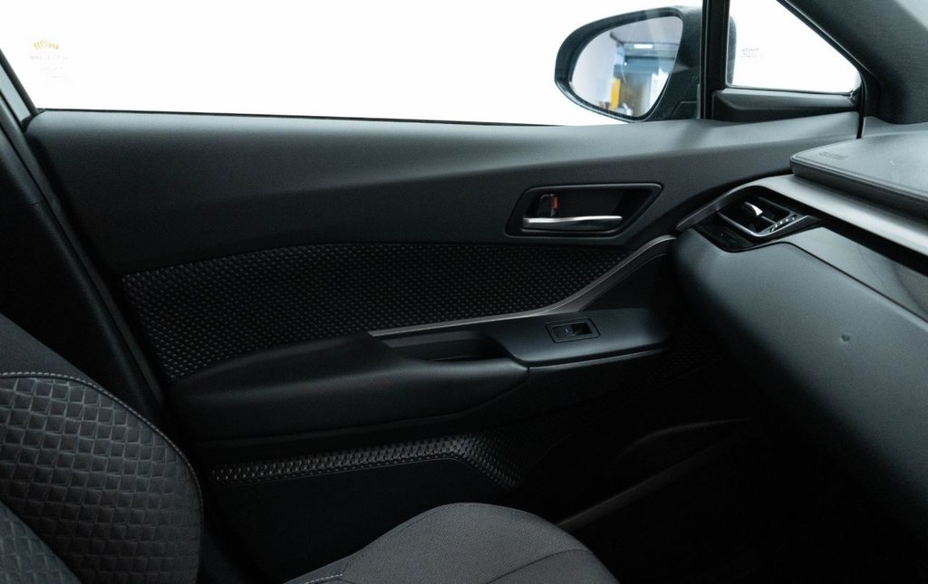 Used Toyota C-HR 2022 for sale - 77520649: Photo 31