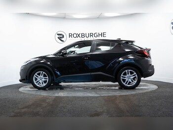 Used Toyota C-HR 2022 for sale - 77520649: Photo