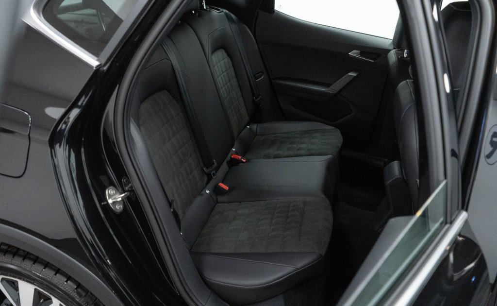 Used SEAT Arona 2024 for sale - 76768260: Photo 32