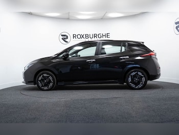 Used Nissan Leaf 2022 for sale - 77642482: Photo