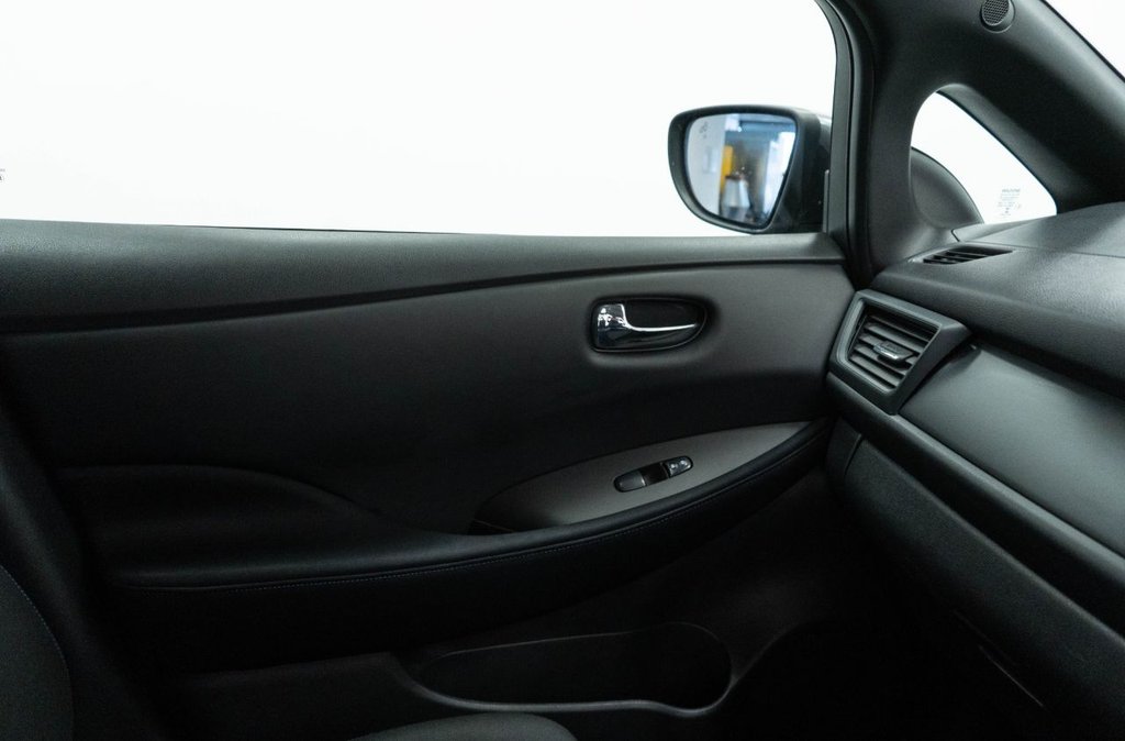 Used Nissan Leaf 2022 for sale - 77780306: Photo 31