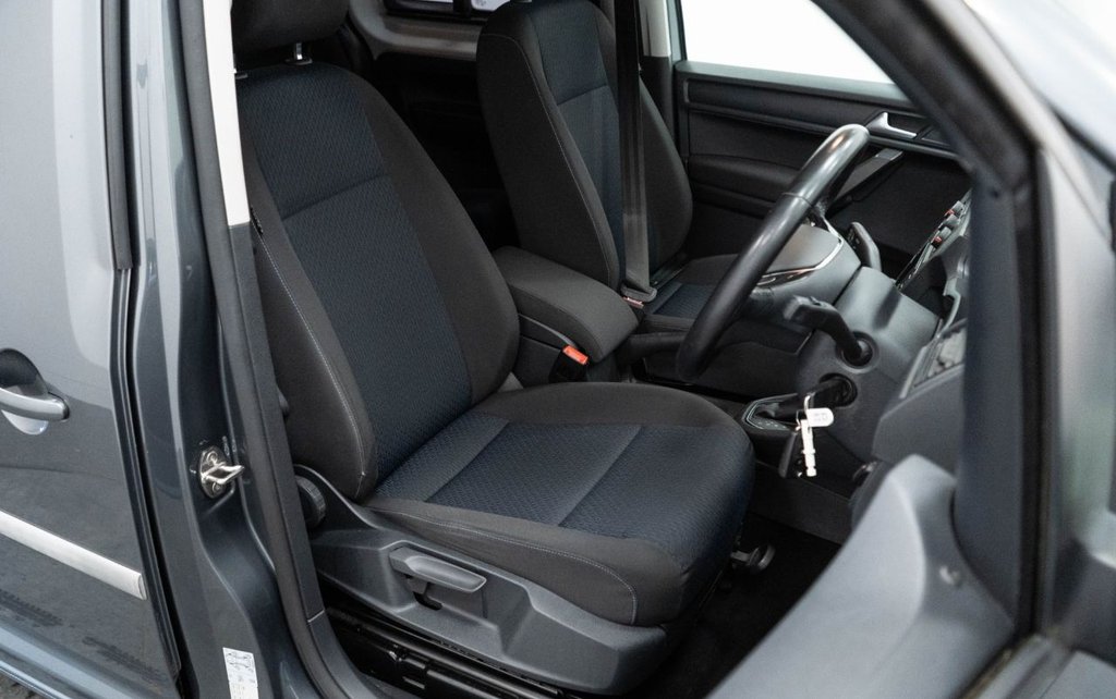 Used Volkswagen Caddy Maxi Life 2019 for sale - 77631951: Photo 21