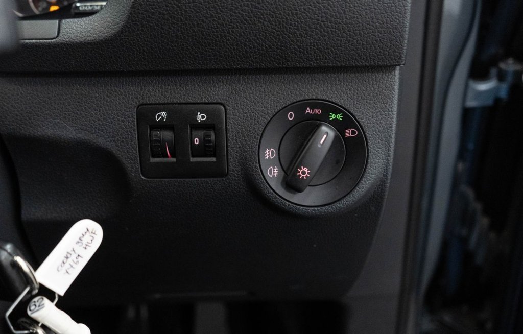 Used Volkswagen Caddy Maxi Life 2019 for sale - 77631951: Photo 23