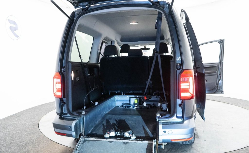 Used Volkswagen Caddy Maxi Life 2019 for sale - 77631951: Photo 33