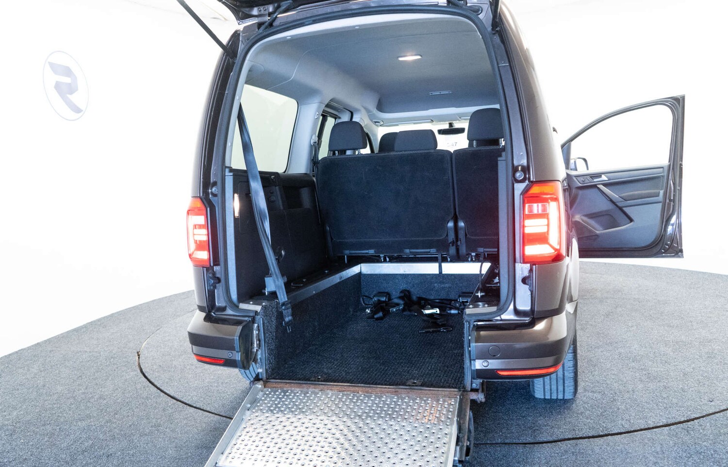 Used Volkswagen Caddy Maxi Life 2017 for sale - 77950476: Photo 36