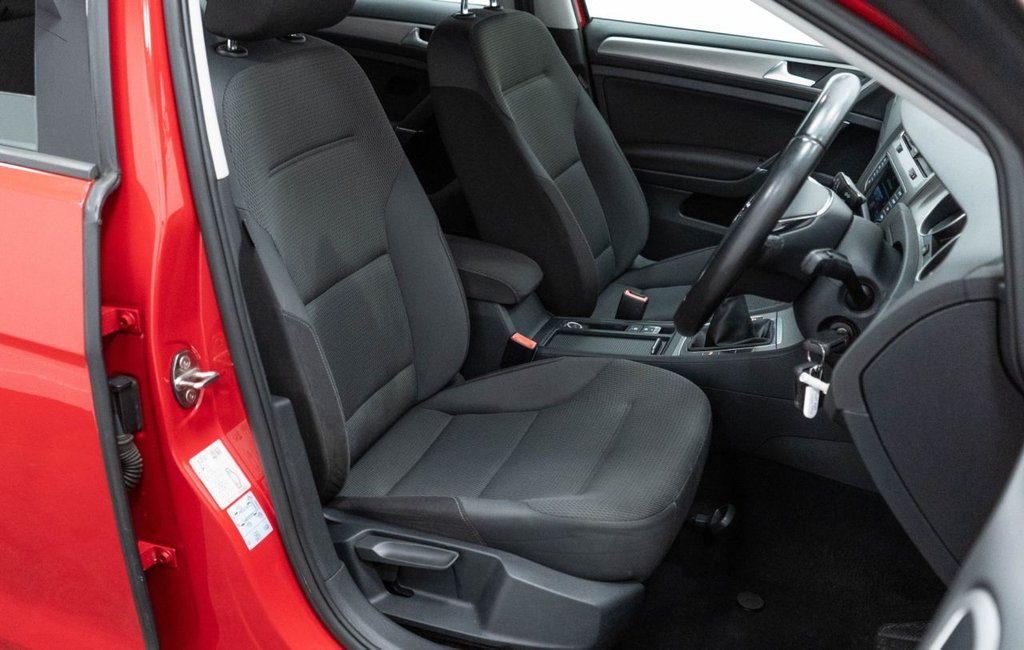 Used Volkswagen Golf 2015 for sale - 77394343: Photo 22