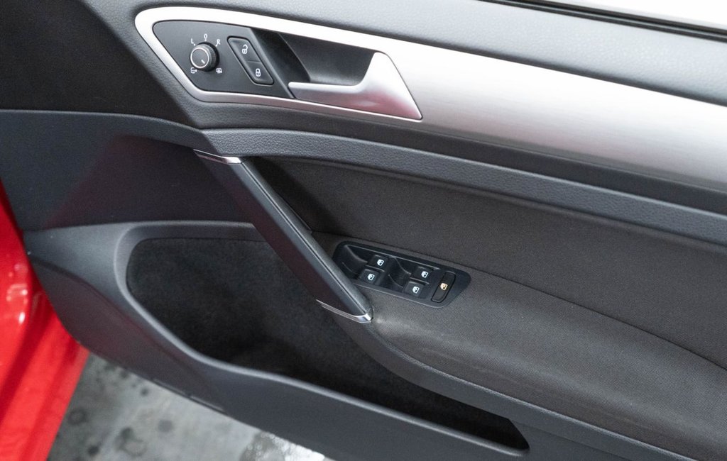 Used Volkswagen Golf 2015 for sale - 77394343: Photo 23