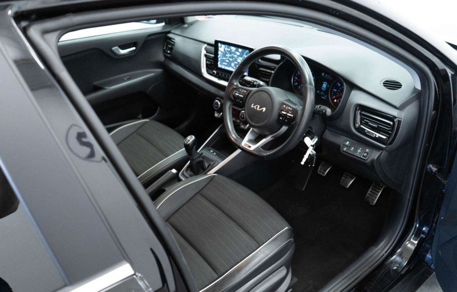 Used Kia Stonic 2022 for sale - 77930850: Photo 20