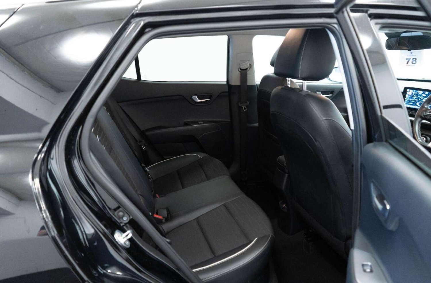 Used Kia Stonic 2022 for sale - 77930850: Photo 29