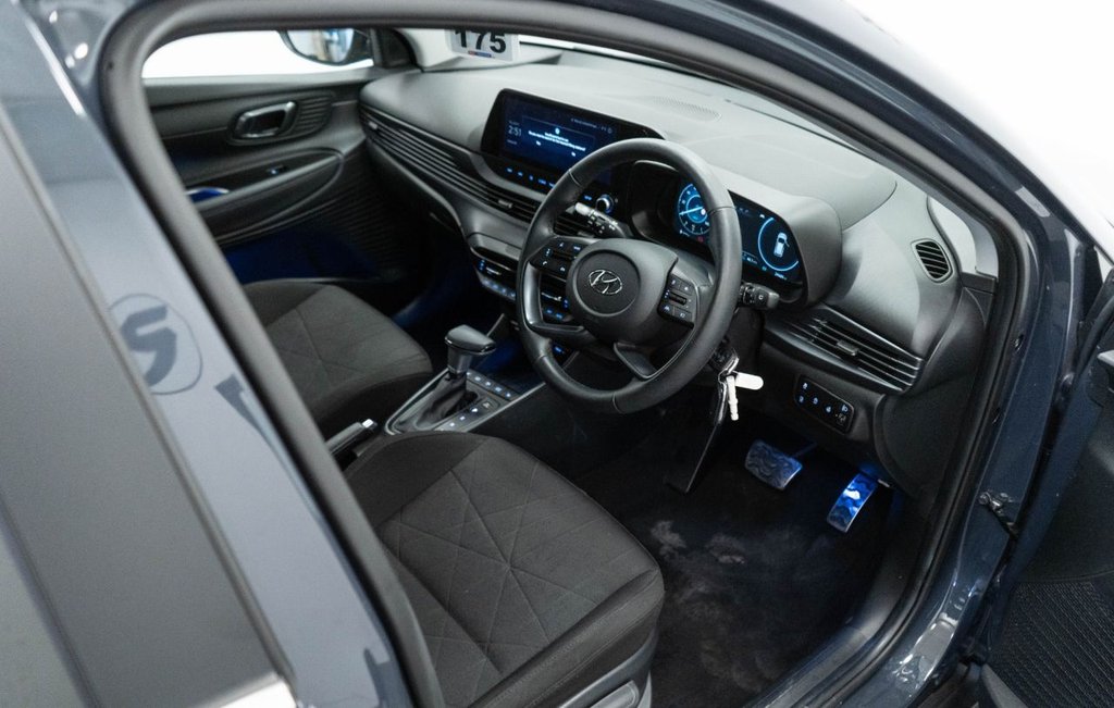 Used Hyundai BAYON 2023 for sale - 76686077: Photo 16