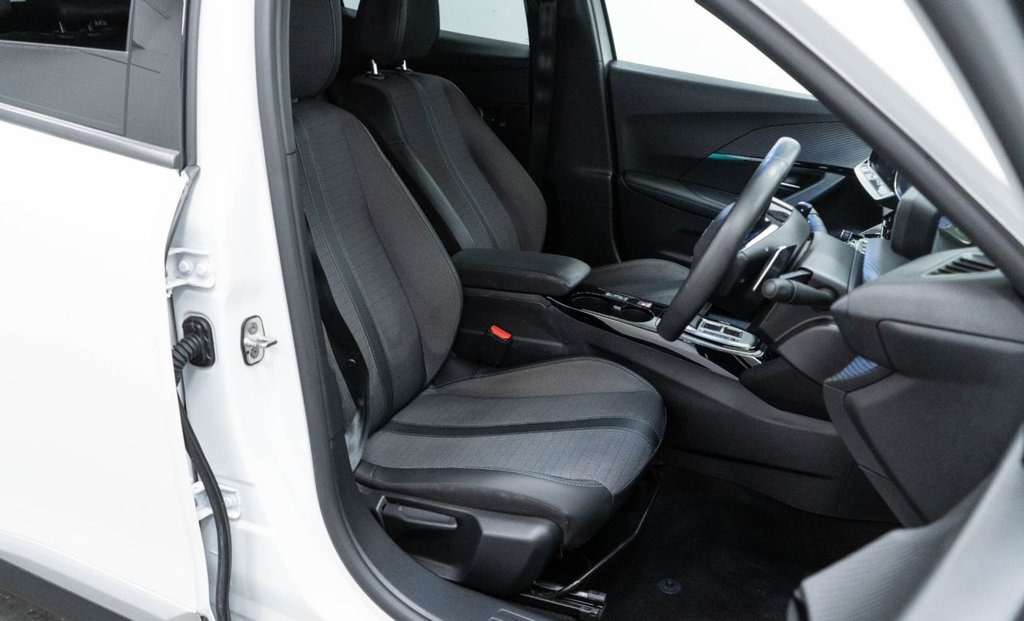 Used Peugeot 2008 2023 for sale - 77089052: Photo 22