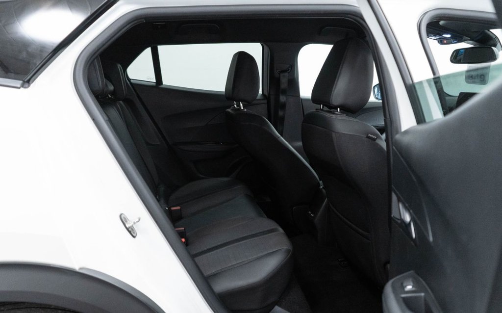 Used Peugeot 2008 2023 for sale - 77089052: Photo 32