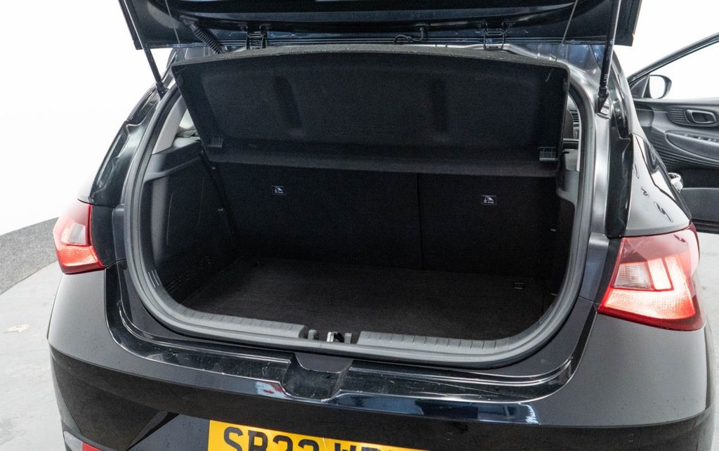 Used Hyundai i20 2022 for sale - 76068432: Photo 30