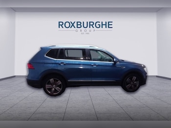 Used Volkswagen Tiguan Allspace 2020 for sale - 76582419: Photo