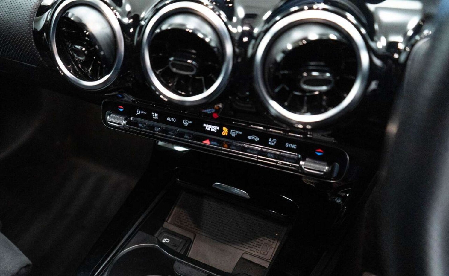 Used Mercedes-Benz A-Class 2020 for sale - 77930675: Photo 29