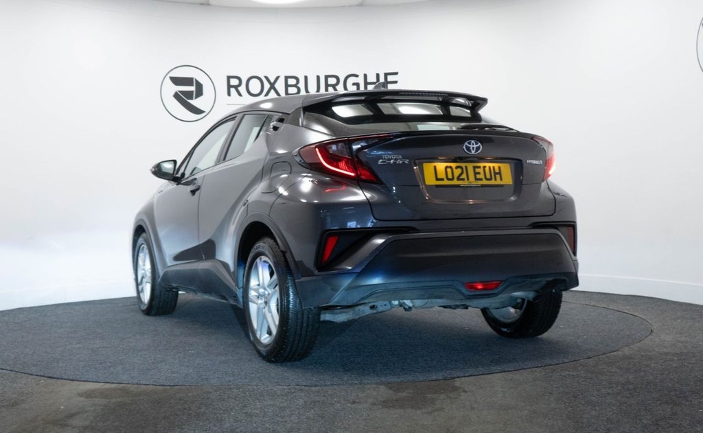 Used Toyota C-HR 2021 for sale - 77642360: Photo 5