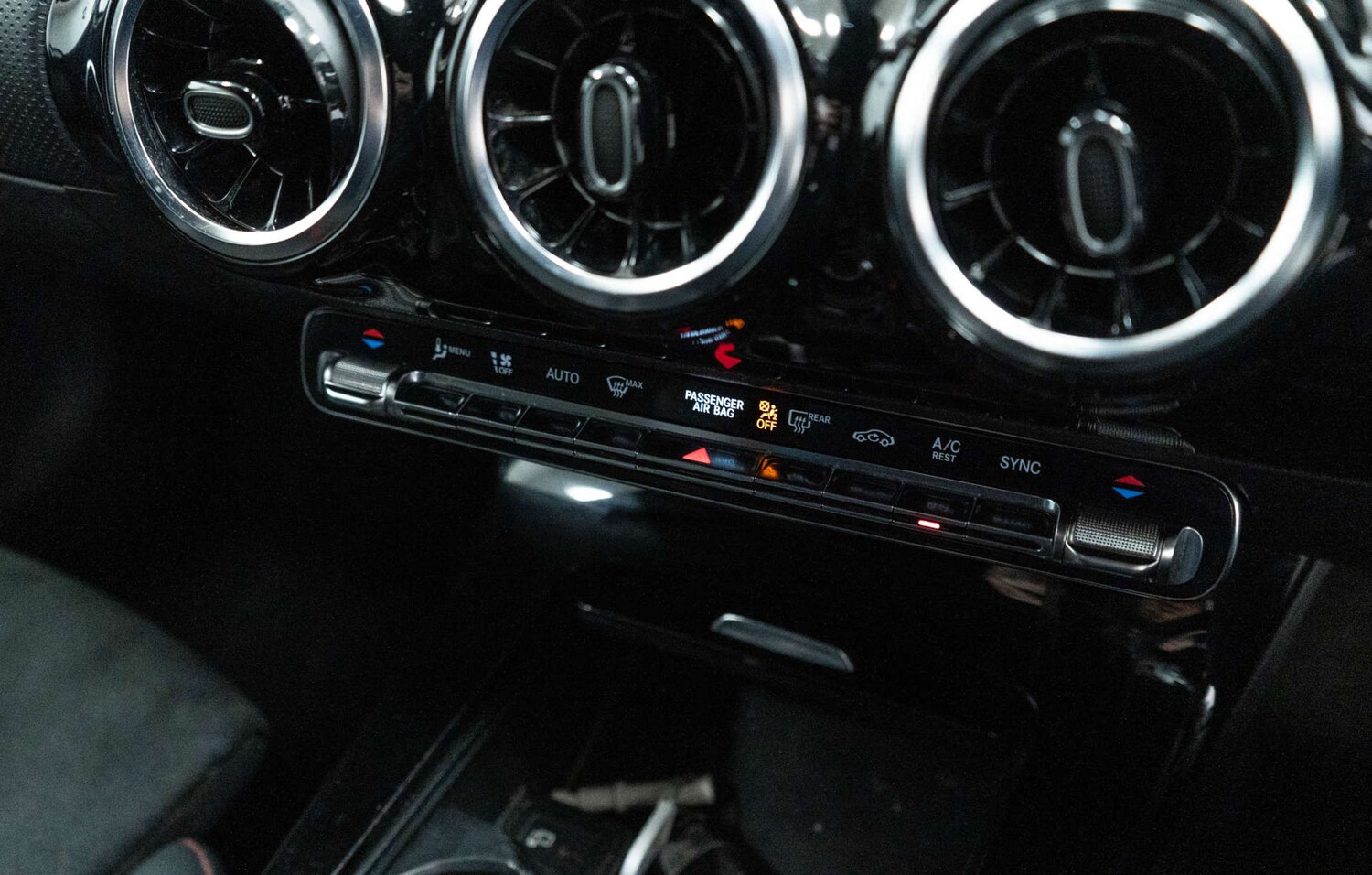 Used Mercedes-Benz A-Class 2020 for sale - 78003833: Photo 32